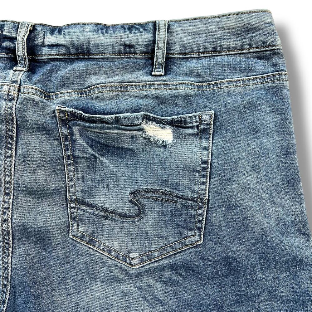 Silver Jeans Co Womens Denim Blue Jean Shorts Distressed Bermuda Length Size 20 - Picture 5 of 9